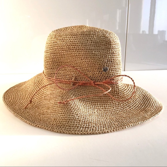 Florabella Accessories - 🆕 NWOT Florabella 100% Raffia Brimmed Hat
